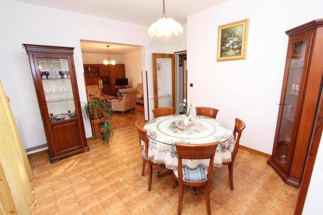 Apartment Clementina Višnjan Buitenkant foto