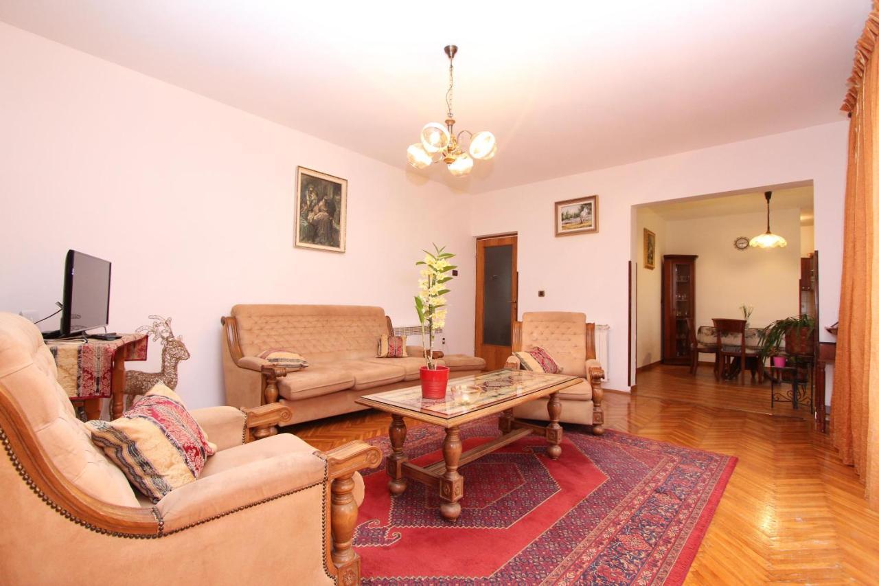 Apartment Clementina Višnjan Buitenkant foto