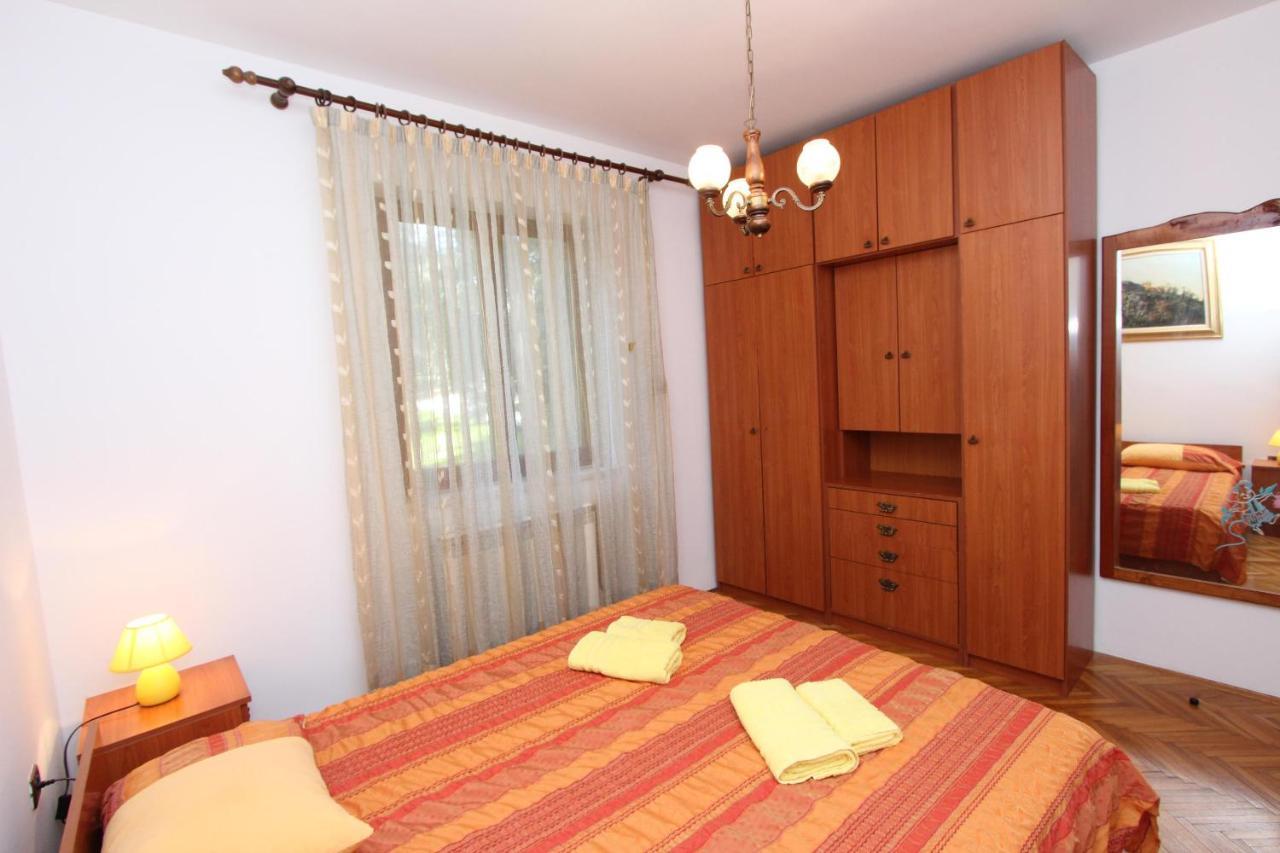 Apartment Clementina Višnjan Buitenkant foto